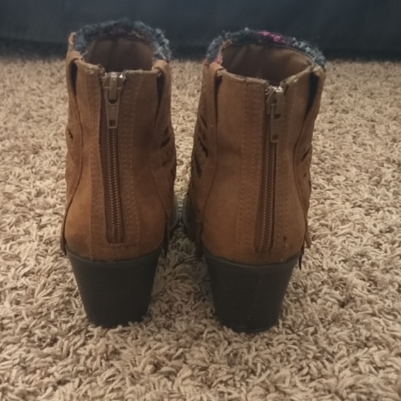 Fringe Booties - Picture 3 of 4